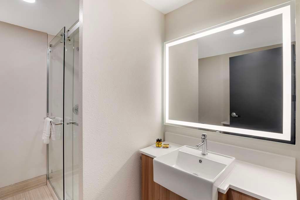 BEST WESTERN PLUS HTL STES AIR - Image 4