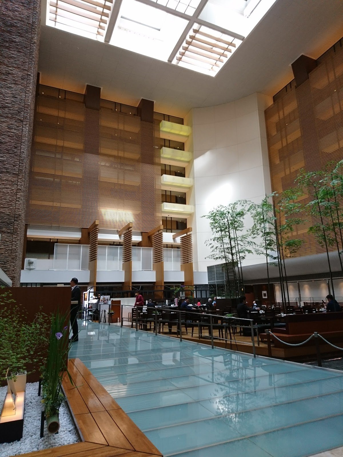 INTERCONTINENTAL THE STRINGS - Image 3