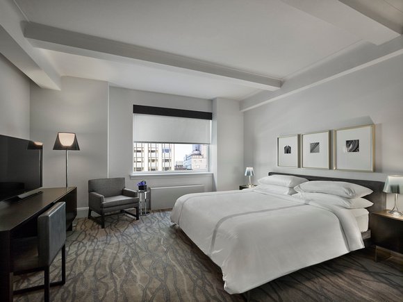 AKA CENTRAL PARK - Image 4